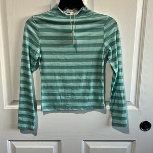 Cali Be Mint Green Mock Turtleneck...MSRP $20